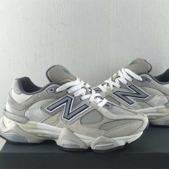 New Balance 9060 Casual Sneakers (Gray And Black) - Picture 9 of 13